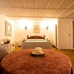 Book And Bed * Orvieto