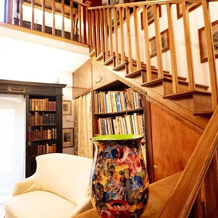 Book And Bed * Orvieto