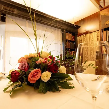 度假居 Book And Bed