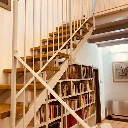 度假居 Book And Bed