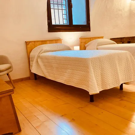 Book And Bed Orvieto