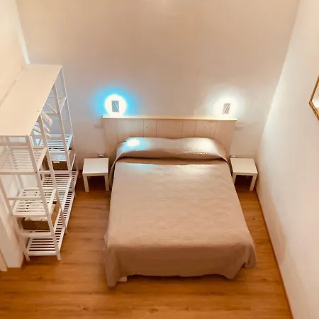 Book And Bed * Orvieto